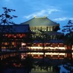 奈良　夜の東大寺大仏殿